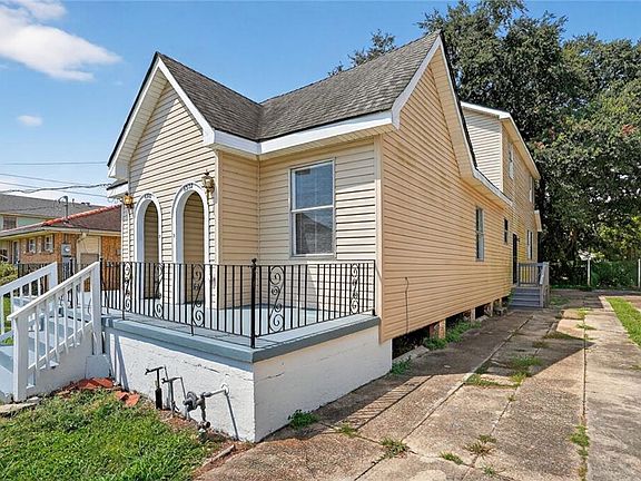 3rd image of 6320-22 Baccich St