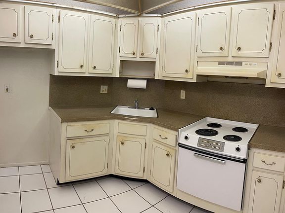 4th image of 5203 NE 24 Terrace #B204
