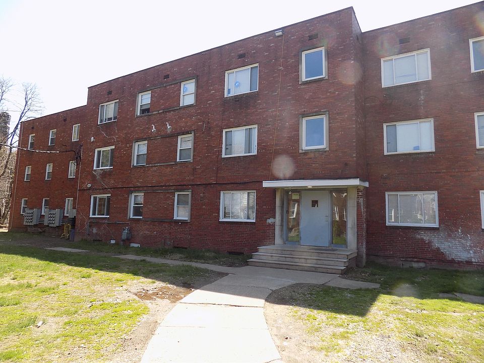 1st image of 618 Versailles Ave #31