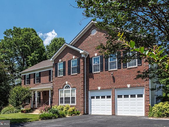 5th image of 13557 Den Hollow Ct