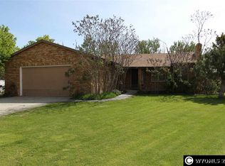 406 Meadowlark Ln, Worland, WY 82401