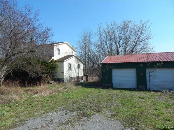 2748 Pine Ridge Rd, Canastota, NY 13032