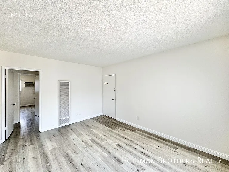 4334 Berryman Ave #8 — Photo 7