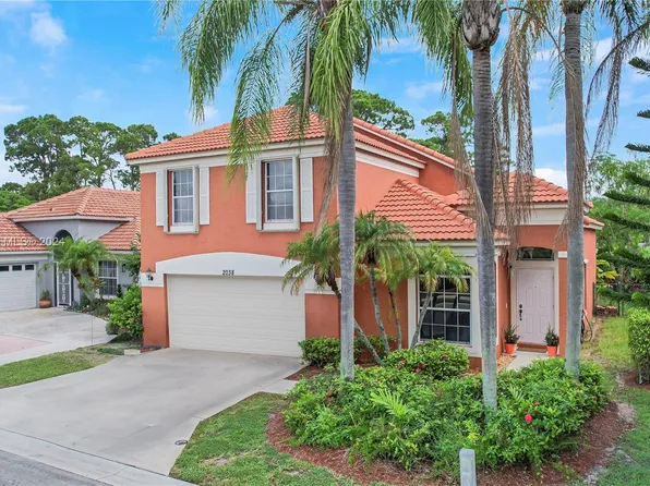 2038 Bonisle Cir, Riviera Beach, FL 33418