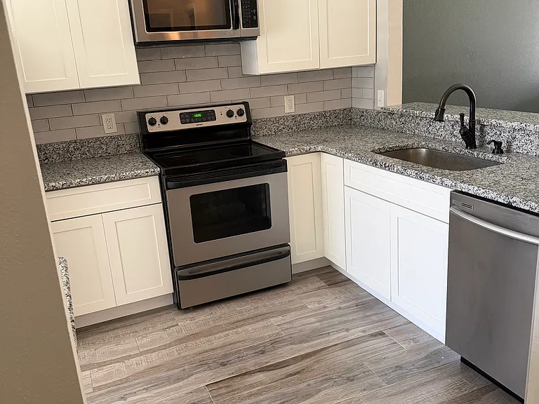 108 Water Oak Dr — Photo 5