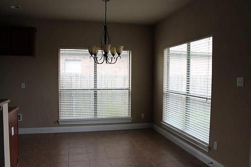 3rd image of 6062 Majestic Ln