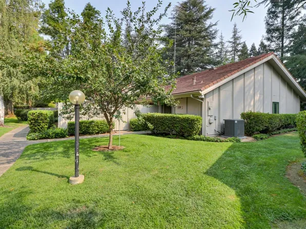 2319 American River Dr, Sacramento, CA 95825
