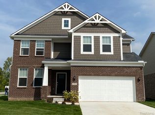 4849 Marquette Dr, Milford, MI 48381