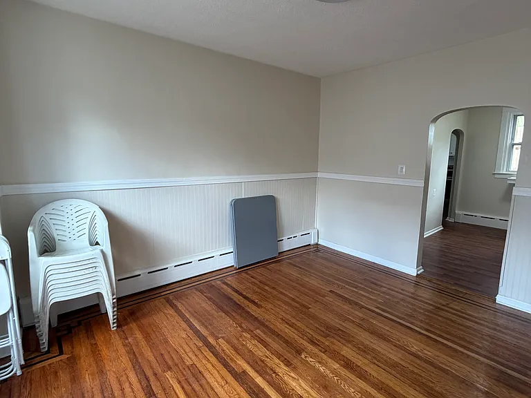 302 Shadeland Ave — Photo 6