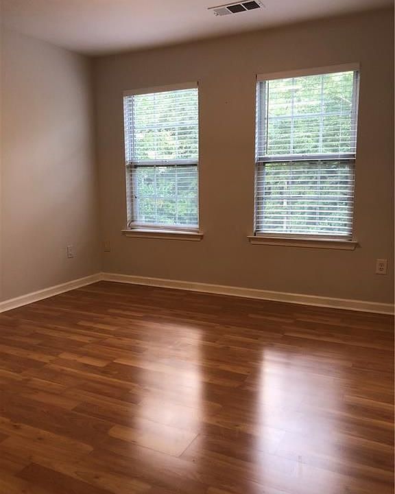 1st image of 1636 Cove Creek Cir