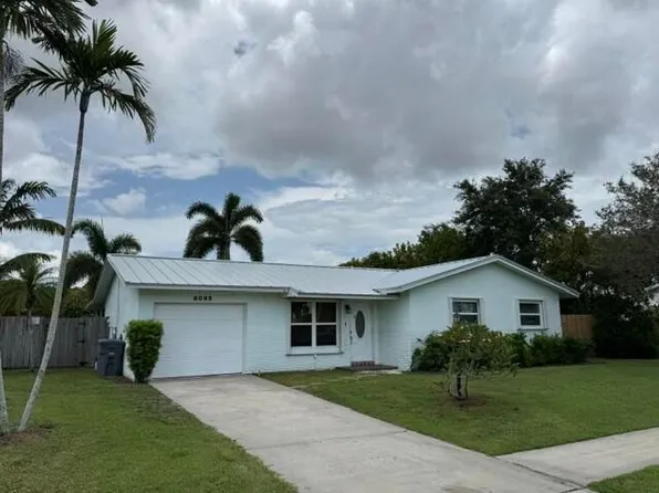 8095 Saint John Ave W, Boynton Beach, FL 33437