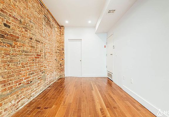 4th image of 625 Sterling Pl APT 2L