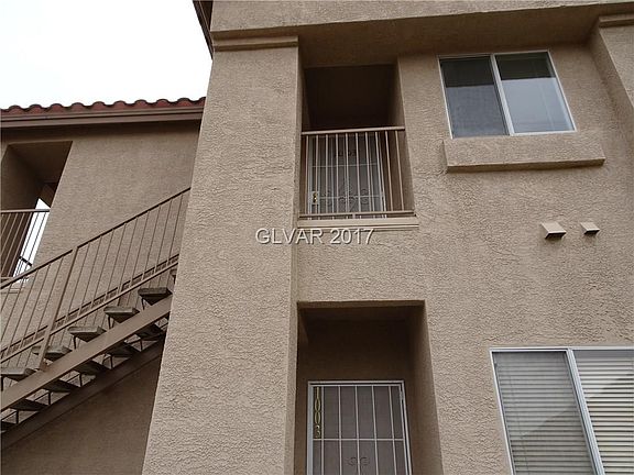 3rd image of 2110 N Los Feliz St Unit 2003