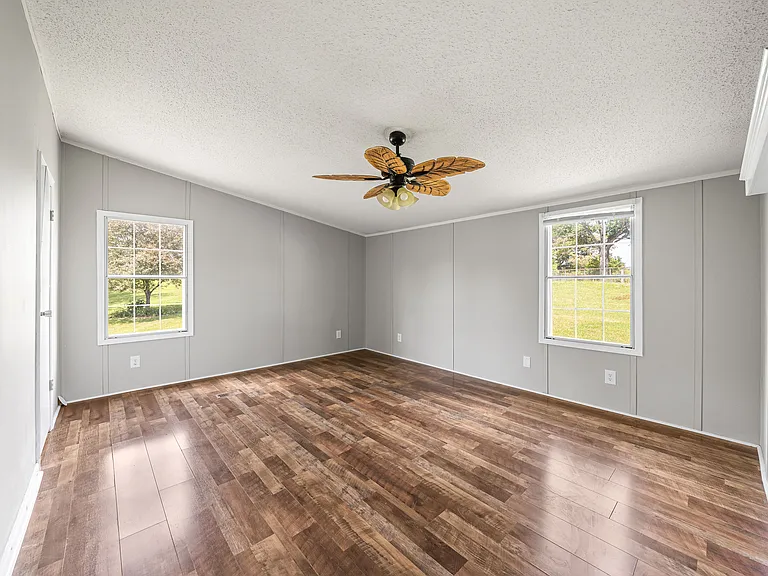 295 Tanglewood Dr — Photo 16