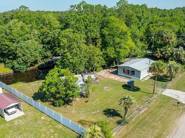 157 Sportsman Rd, Satsuma, FL 32189