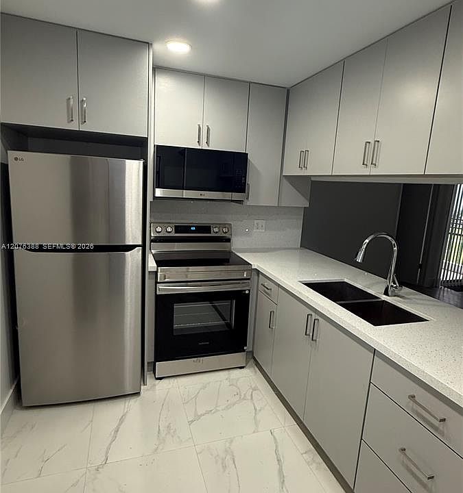 1st image of 2750 W 63rd Pl #12-24