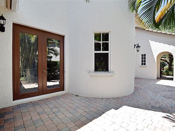 4th image of 724 Bocce Ct