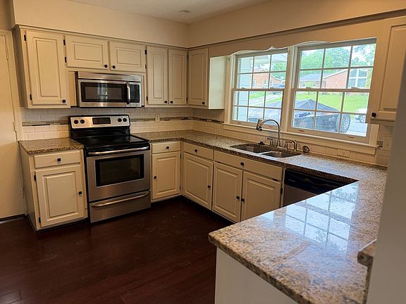 4th image of 4909 Saint Francis Ave