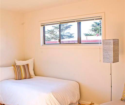 4th image of 1573 Pershing Dr APT A