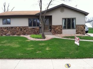 612 Marcella Ave, Combined Locks, WI 54113