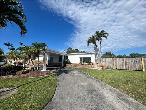 14500 SW 98th Ave Photo 1