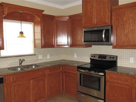 5th image of 1629 Amber Dr