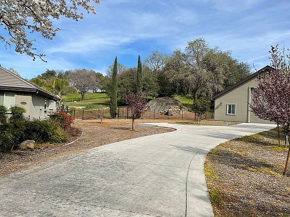 2nd image of 3586 Rocky Hill Ct