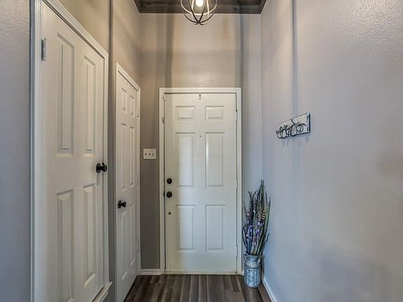 4th image of 6312 Glen Knoll Dr