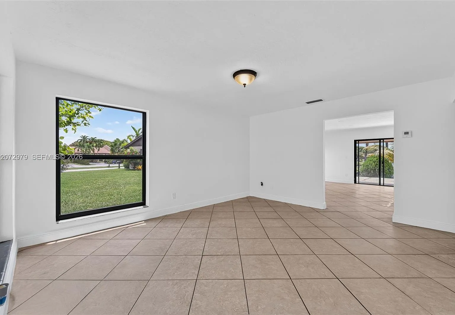 Devon Aire Villas Sec 8 — Photo 4