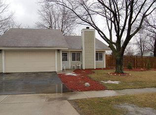 27 Abbeywood Dr, Romeoville, IL 60446