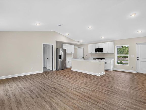 4th image of 23477 BRANCH AVENUE