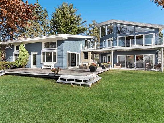 3rd image of 110 Mitchell Dr