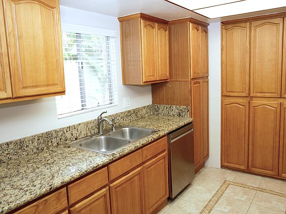 3rd image of 3010 E Theresa St APT 1