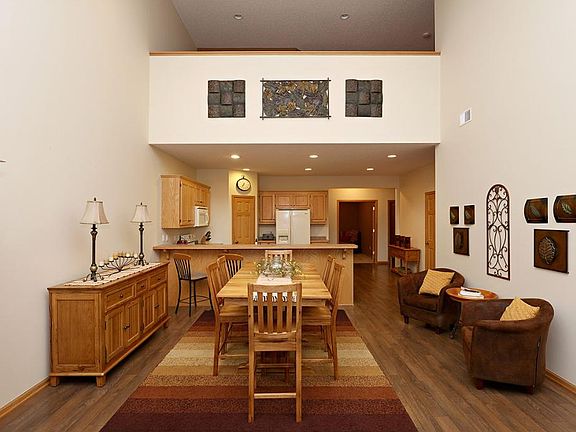 5th image of 16833 Edinburg Way