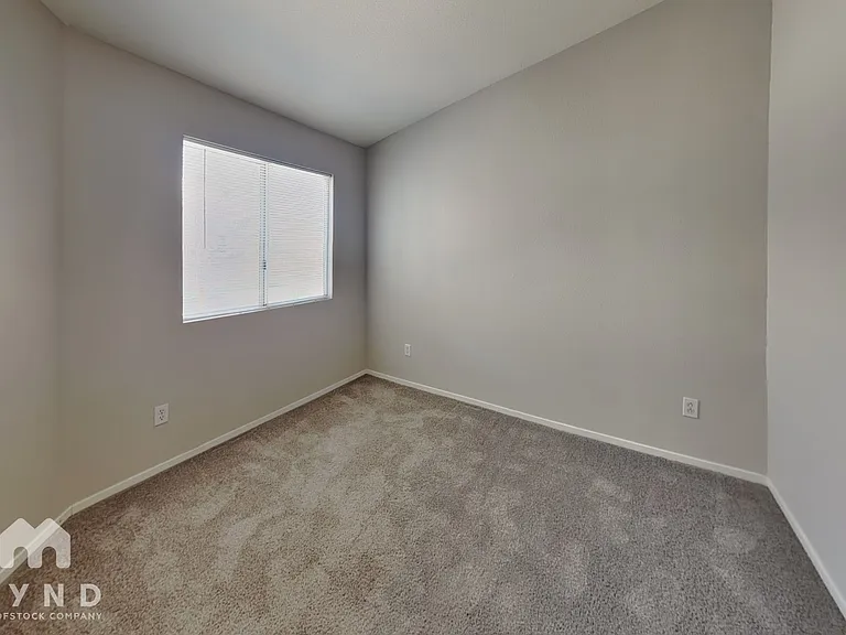 2858 Mount Hope Dr — Photo 15