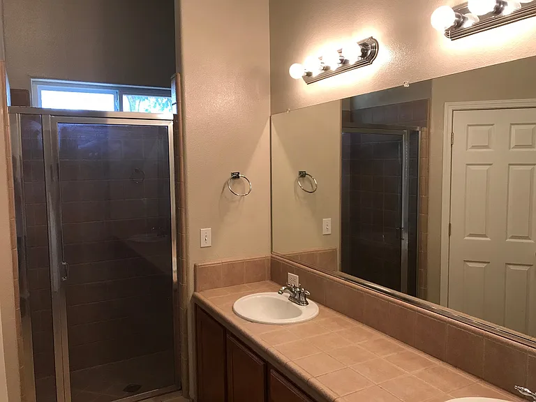 1217 Florence Ave — Photo 18
