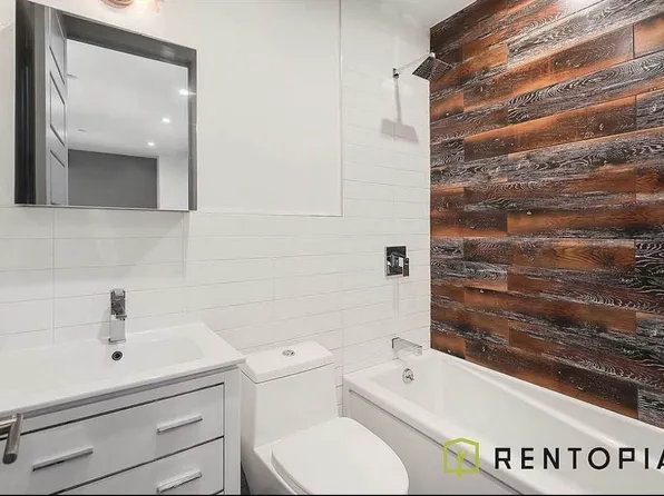 855 De Kalb Avenue image 5 of 7