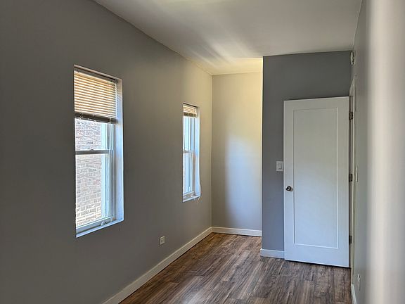 5th image of 2037 W 19th St #Ch