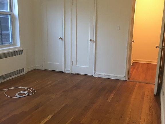 4th image of 83-57 118th St #005N00