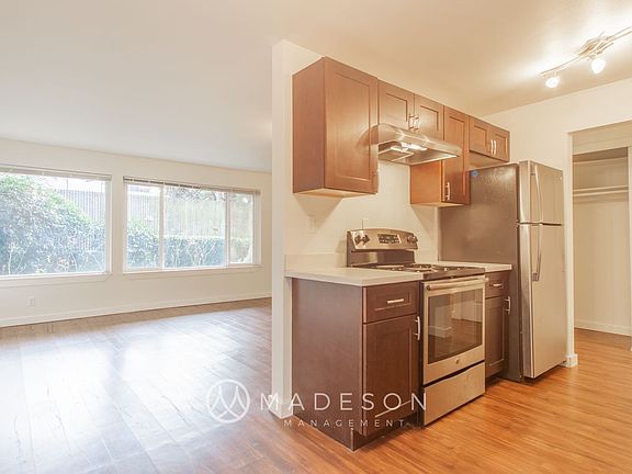 2nd image of 6736 24th Ave NW #B2