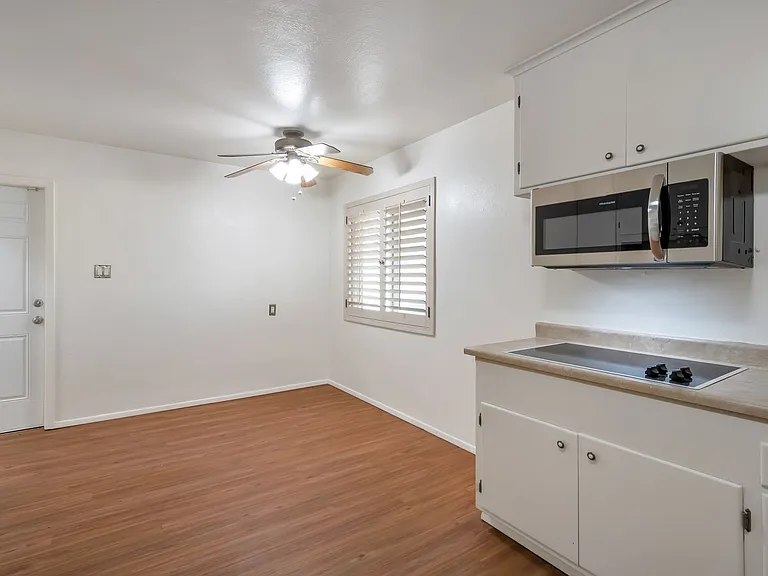 2809 N Granite Reef Rd — Photo 8