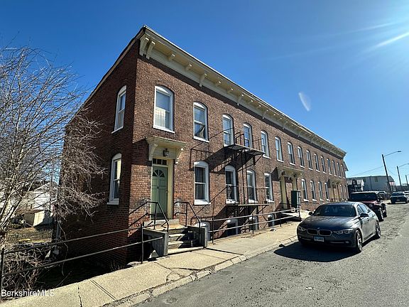 5th image of 40 Reed St