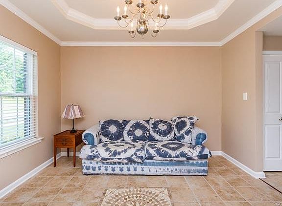 3rd image of 3501 Avocado Dr #3501