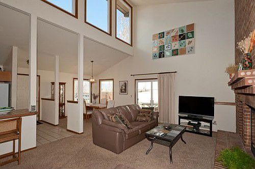3rd image of 5640 Country Heights Dr