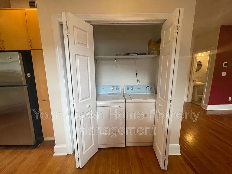639 Somerset Ter NE — Photo 11