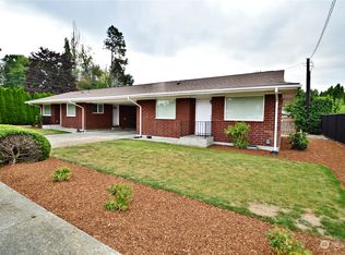1702 W Pioneer, Puyallup, WA 98371