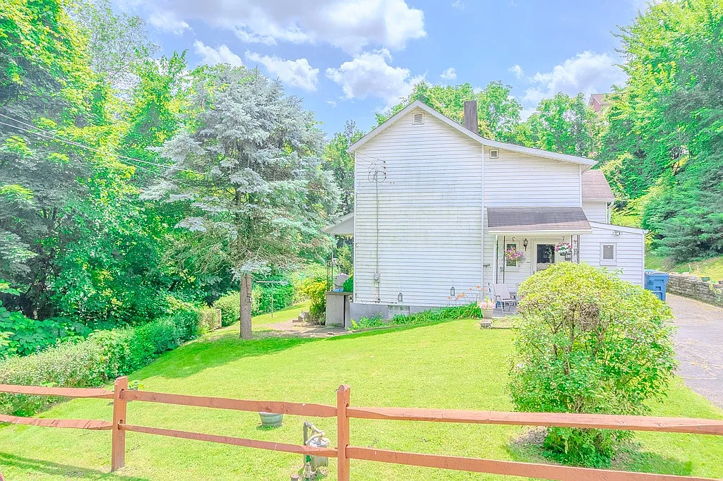 93 Semmens St photo 1