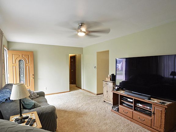 4th image of 801 Joyful St