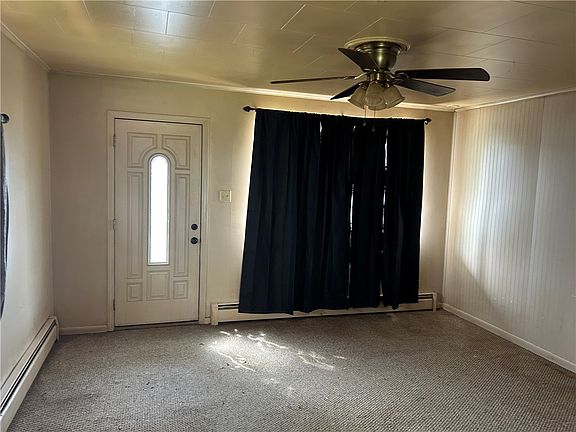 4th image of 527 Green St