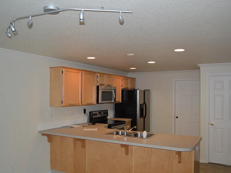 15018 NE 68th Way — Photo 6